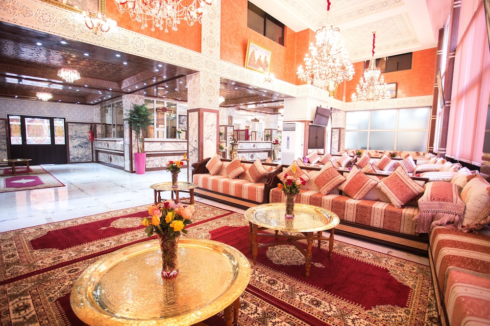 Hotel Les Ambassadeurs 38/64