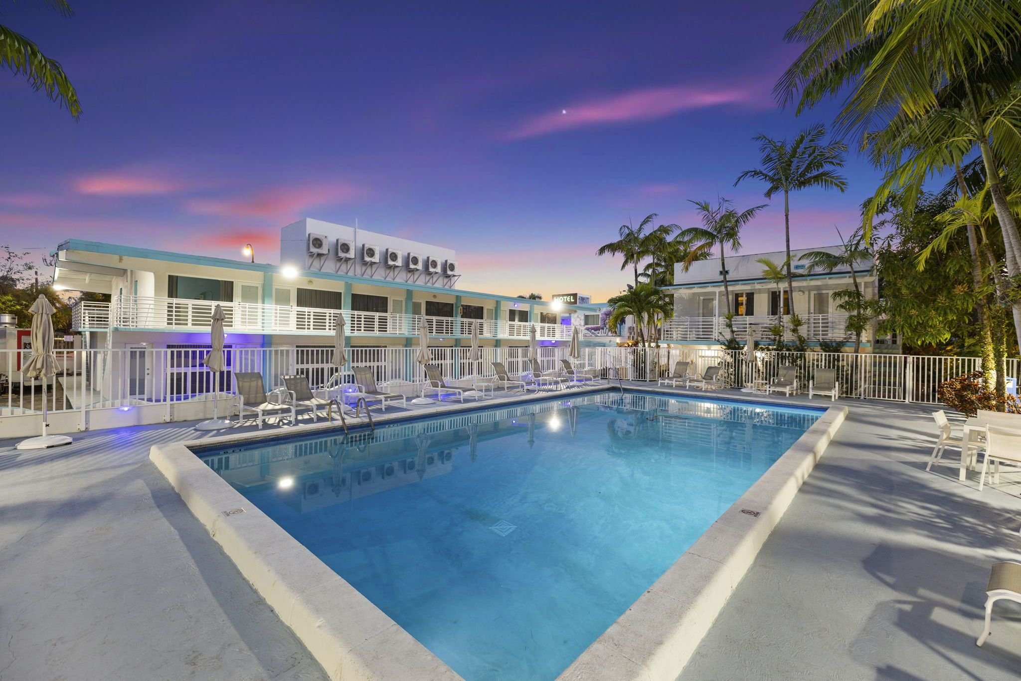 New Yorker Boutique Hotel 4/13