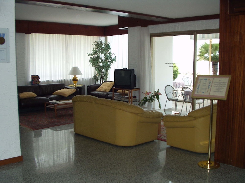 Hotel Excelsior Bay 34/50