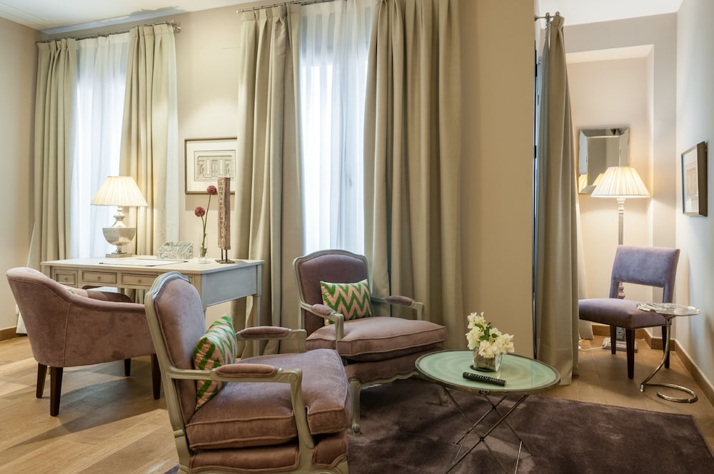 Suites Murillo Segovias 58/82