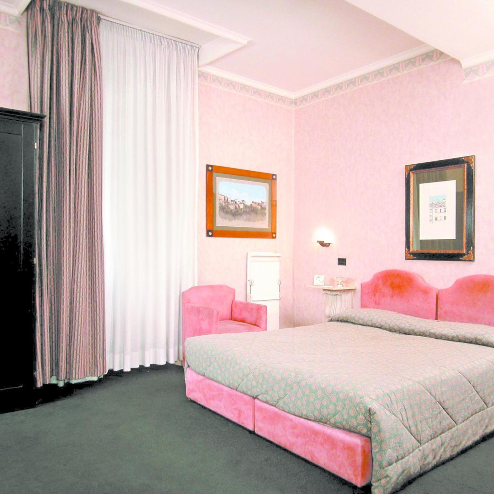 Room, King Bed