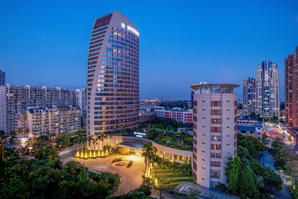 Wyndham Putian Downtown 56/61