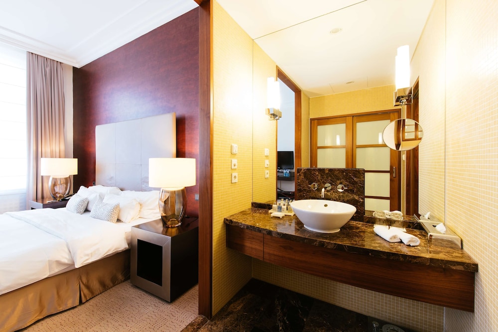 Radisson Blu Style Hotel 10/79
