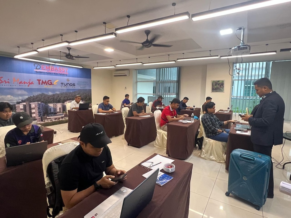 D'embassy Serviced Residence Suites 41/55