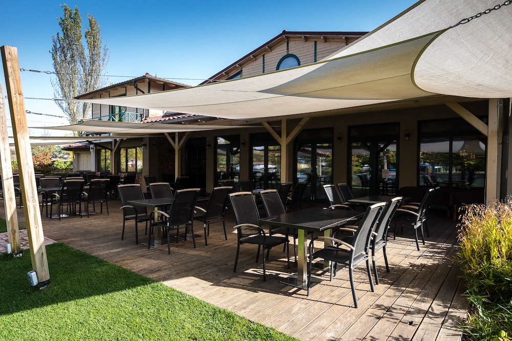 Duna Garden Hotel 34/40