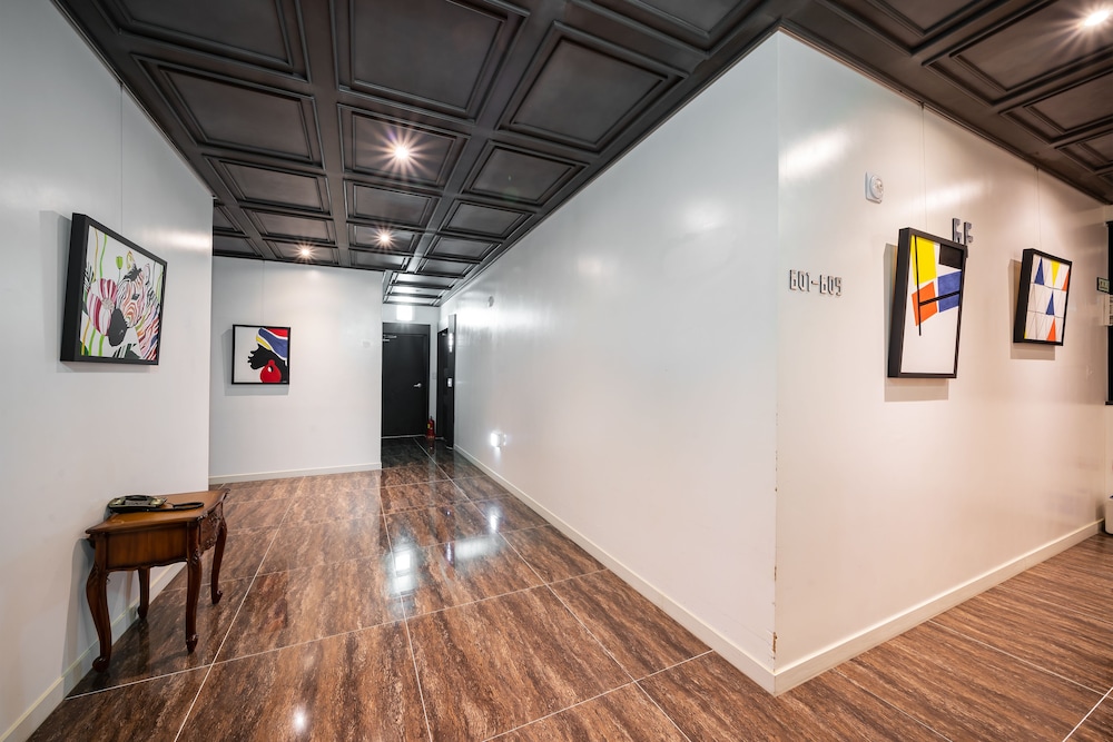 Seattle B Hotel 34/50
