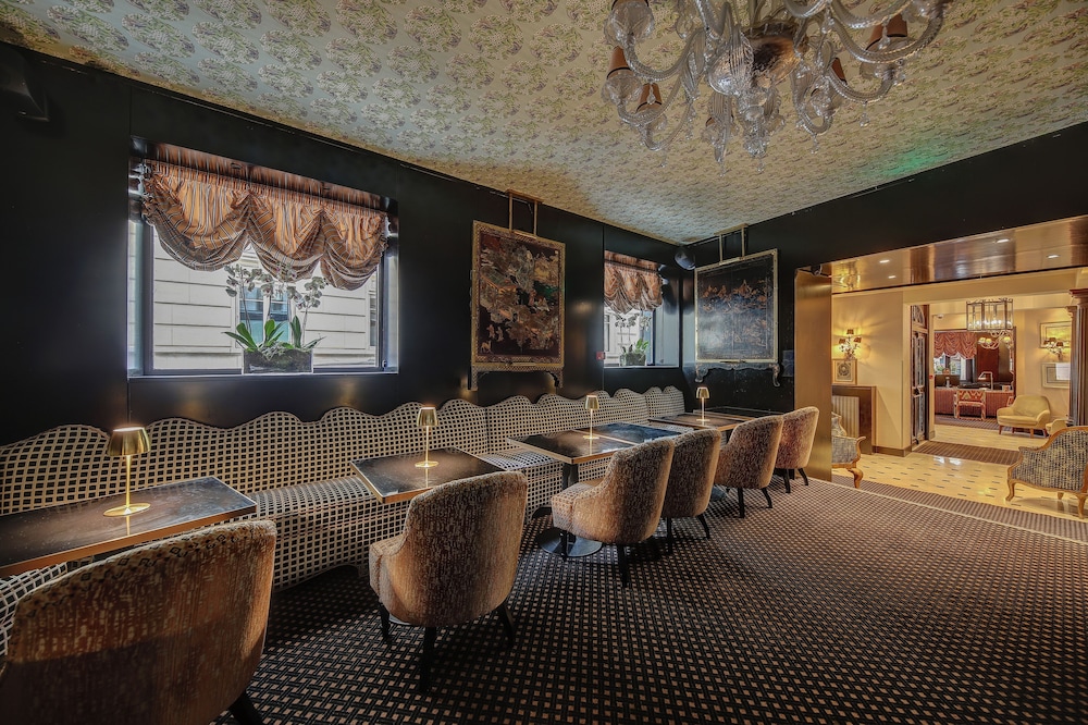 Chalgrin Boutique Hotel 39/46