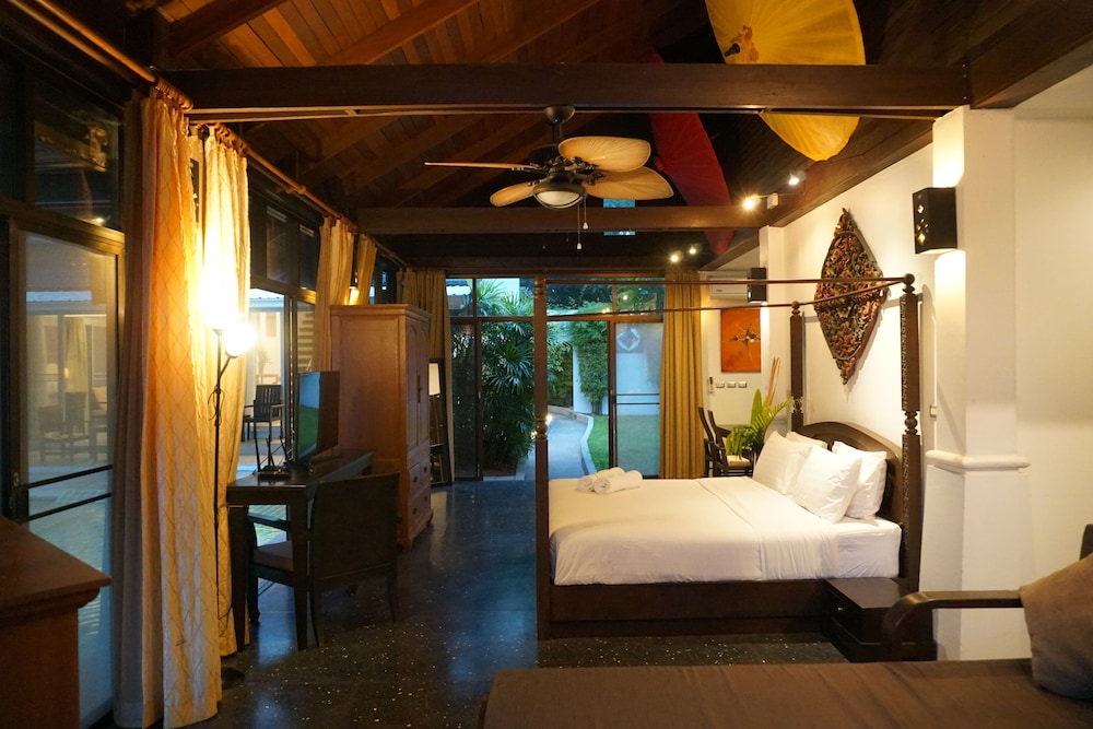 Emerald Sands Beach Villa 6/30