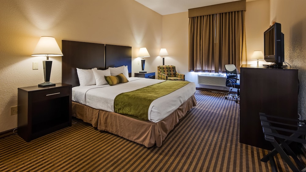 Best Western Plus Silver Creek Inn 8/24