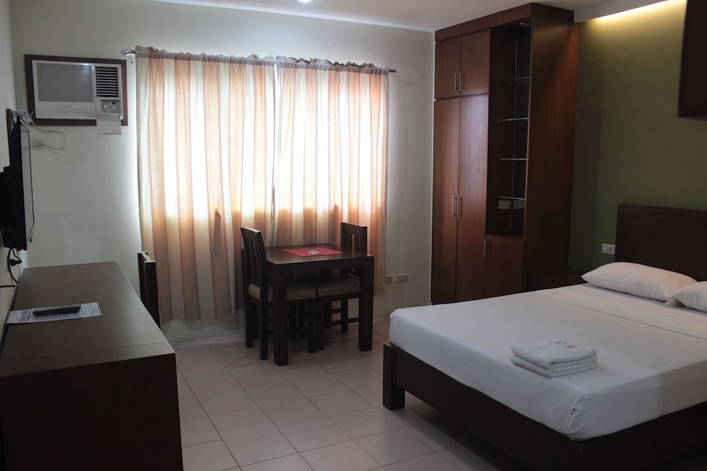 Joyce Apartelle Kalentong 17/49