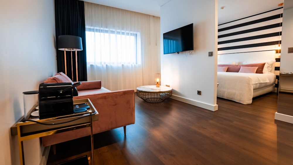 Hills Hotel Lisboa 46/61