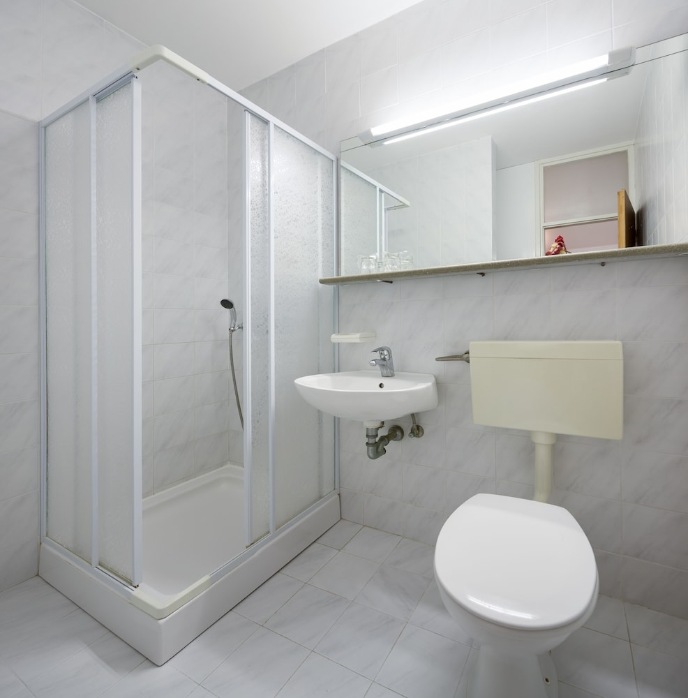 ADRIATIQ RESORT FONTANA 60/61