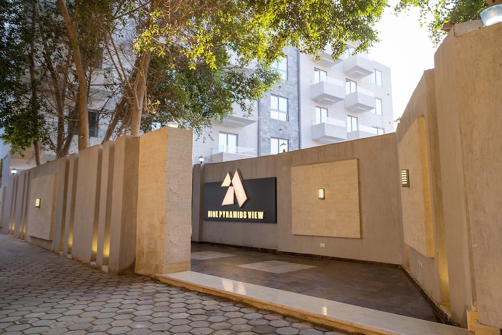 Nine Pyramids View Hotel 45/50