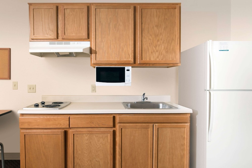 WoodSpring Suites San Antonio North Live Oak I-35 15/22