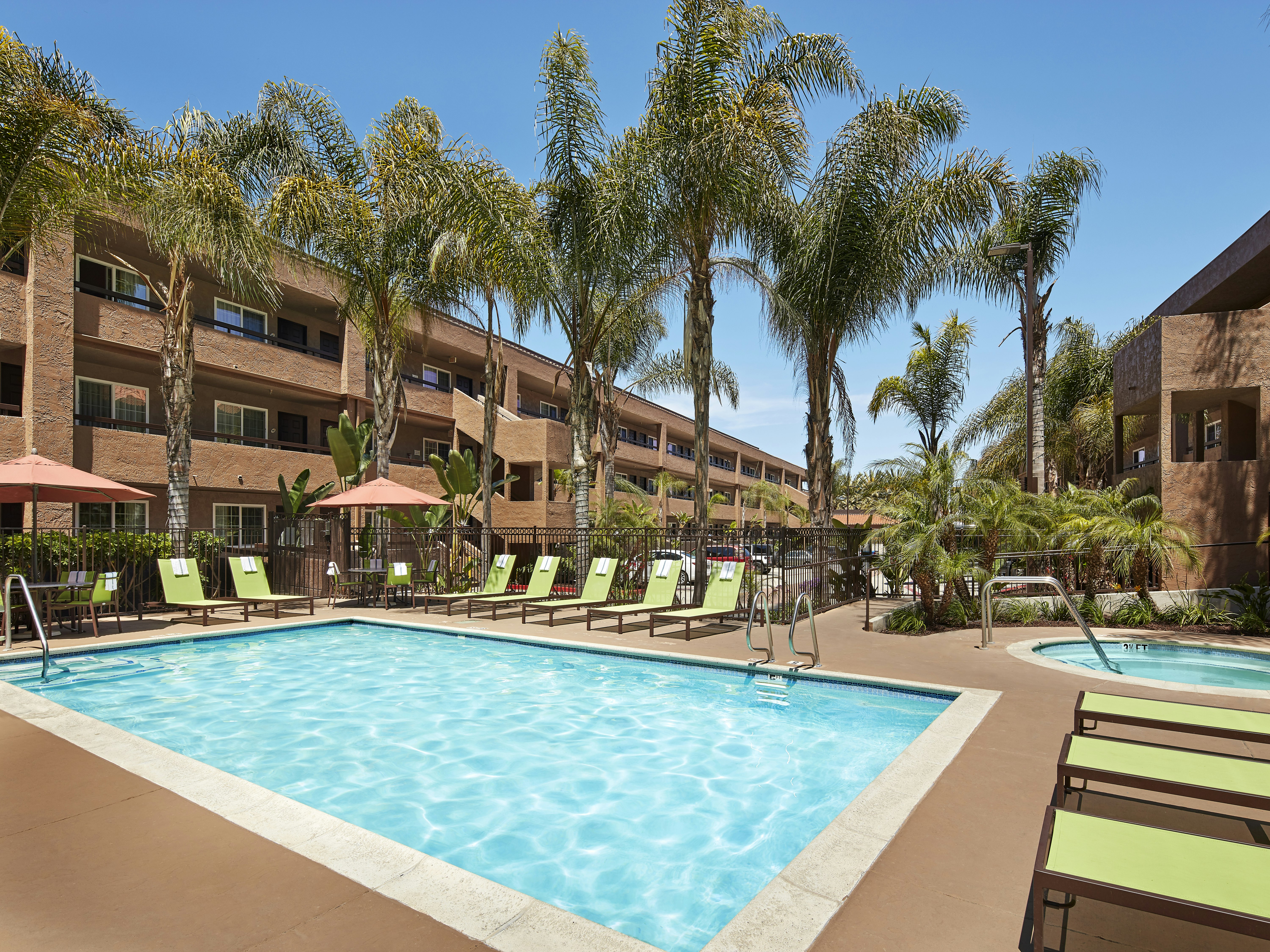 Mission View Inn & Suites San Diego Sea World - Zoo 44/46