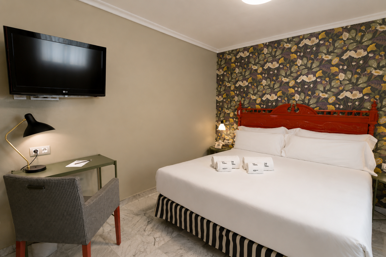 Inner, Double Bed