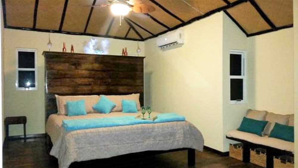 2 BEDROOMS, BUNGALOW, OCEAN VIEW, PRIVATE POOL