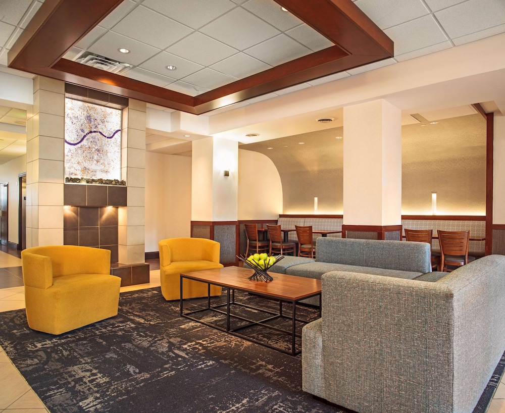 Hyatt Place Cincinnati/Blue Ash 15/28