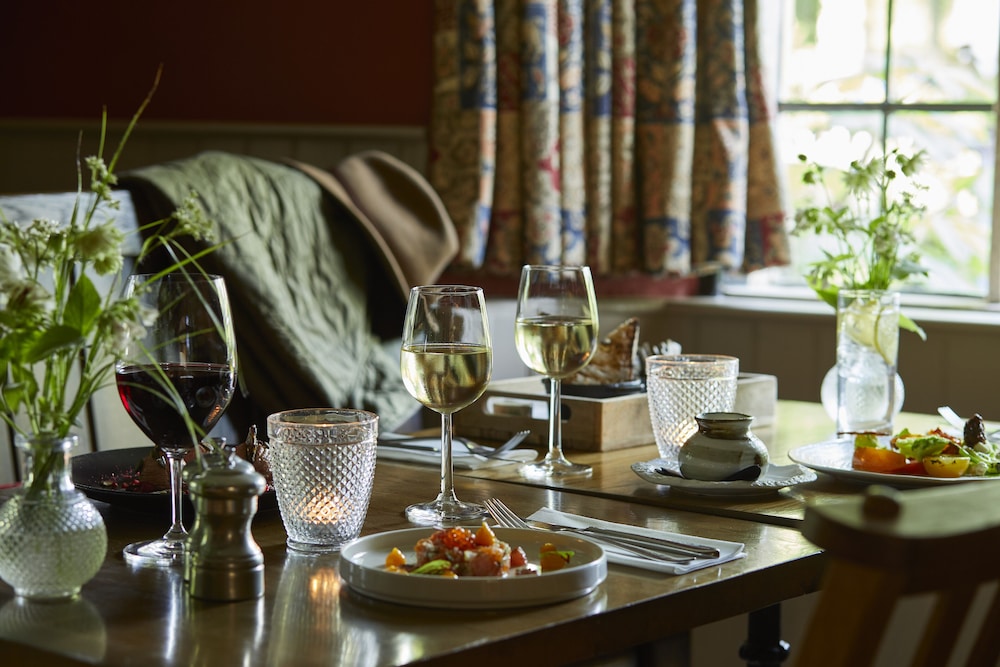 The Slaughters Country Inn 53/57