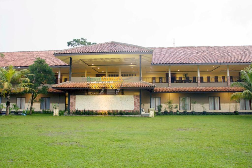 Bumi Gumati Convention Resort 26/28