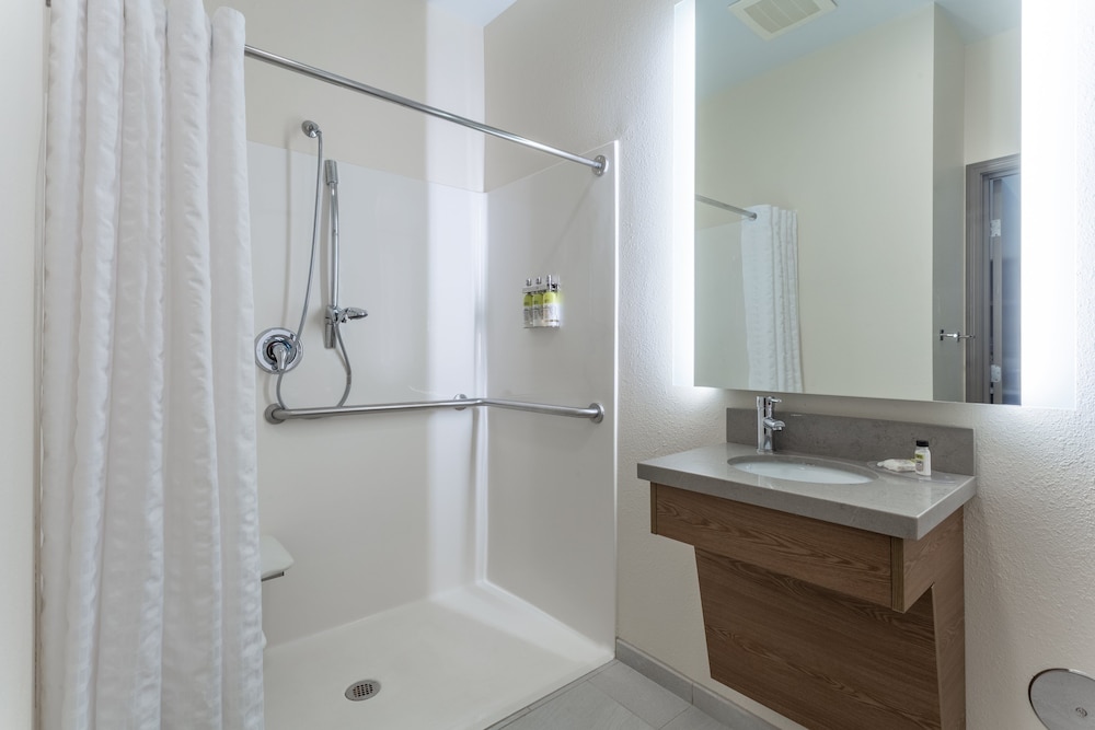 Candlewood Suites O Fallon 9/23
