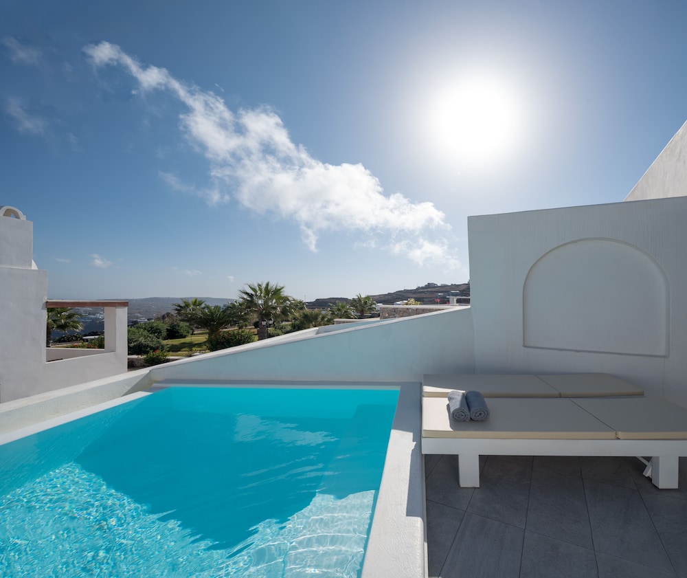 Maison De Lys Luxury Suites 42/72