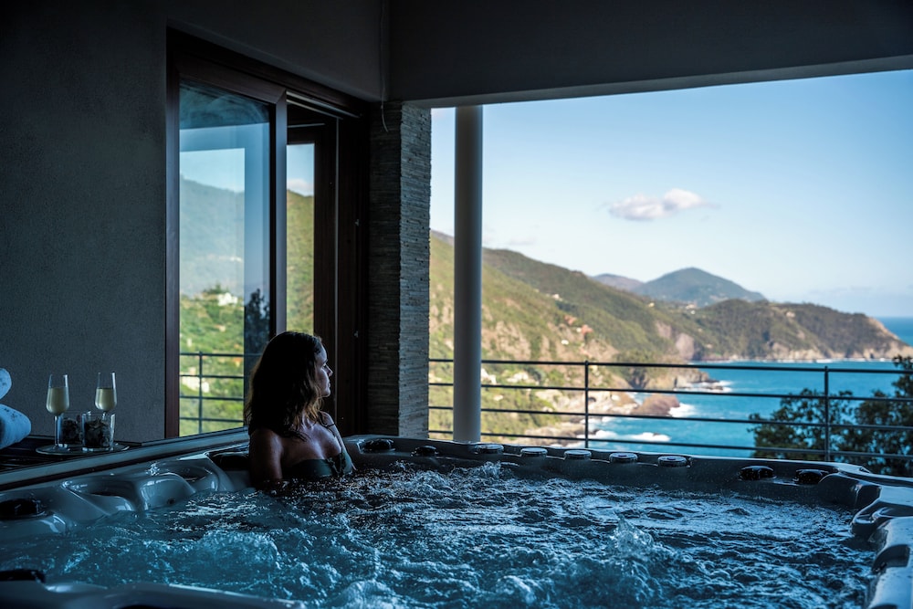 Sesta Terra Natural Resort 24/50