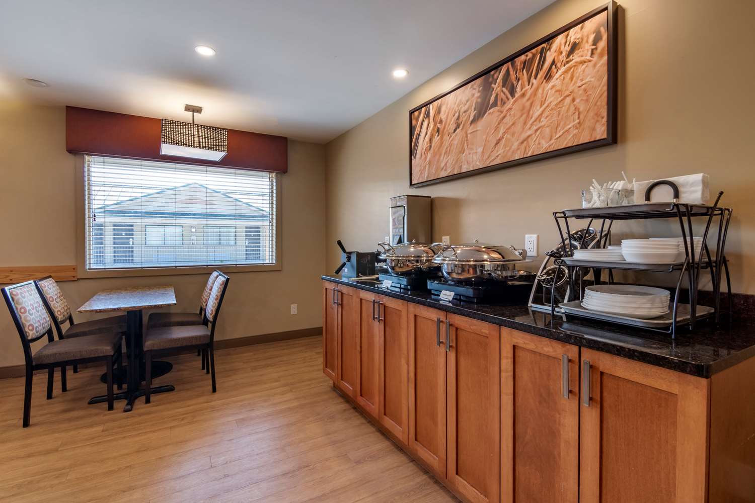 Surestay Plus Hotel By Best Western Salmon Arm 13/32