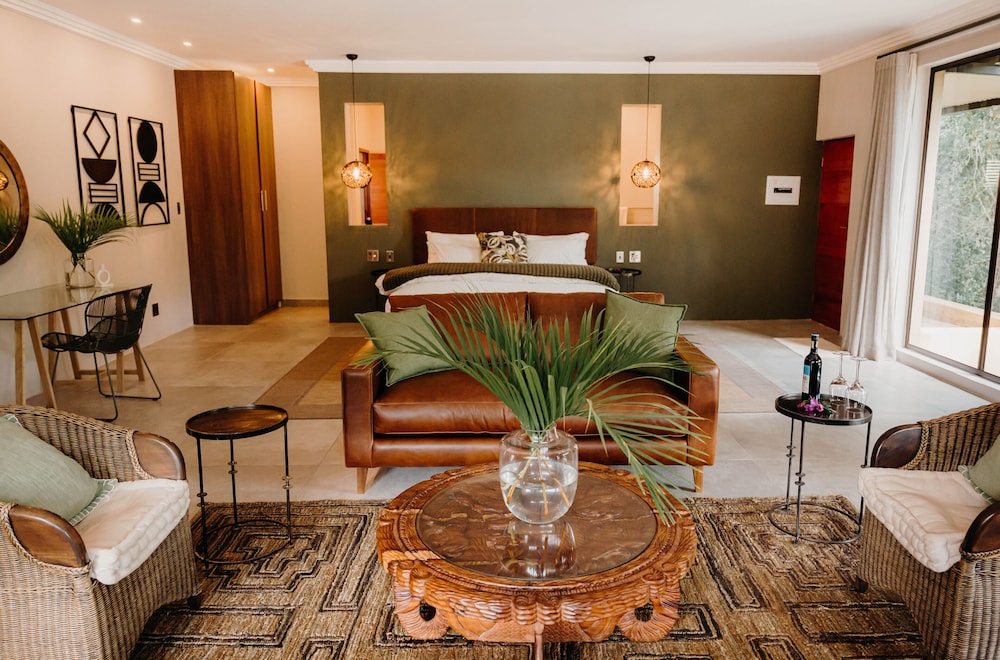 Bambuu Lakeside Lodge 32/50