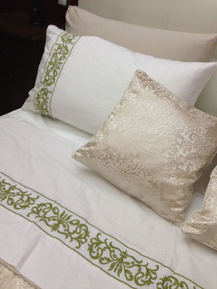 Art Fashion House Luxury Rooms 22/35