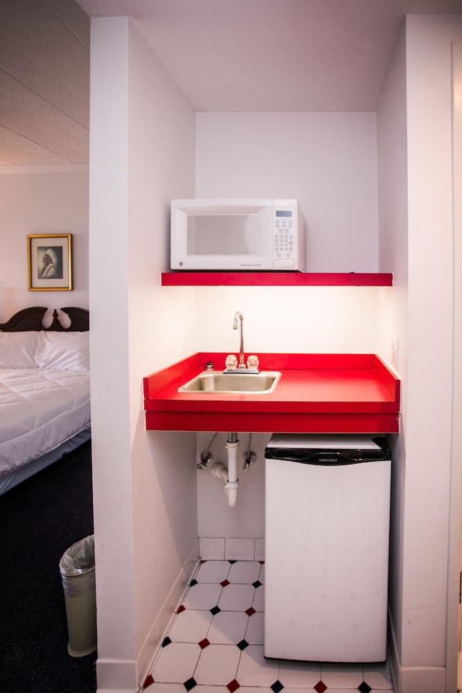Heritage Inn and Suites Rehoboth Beach 55/72