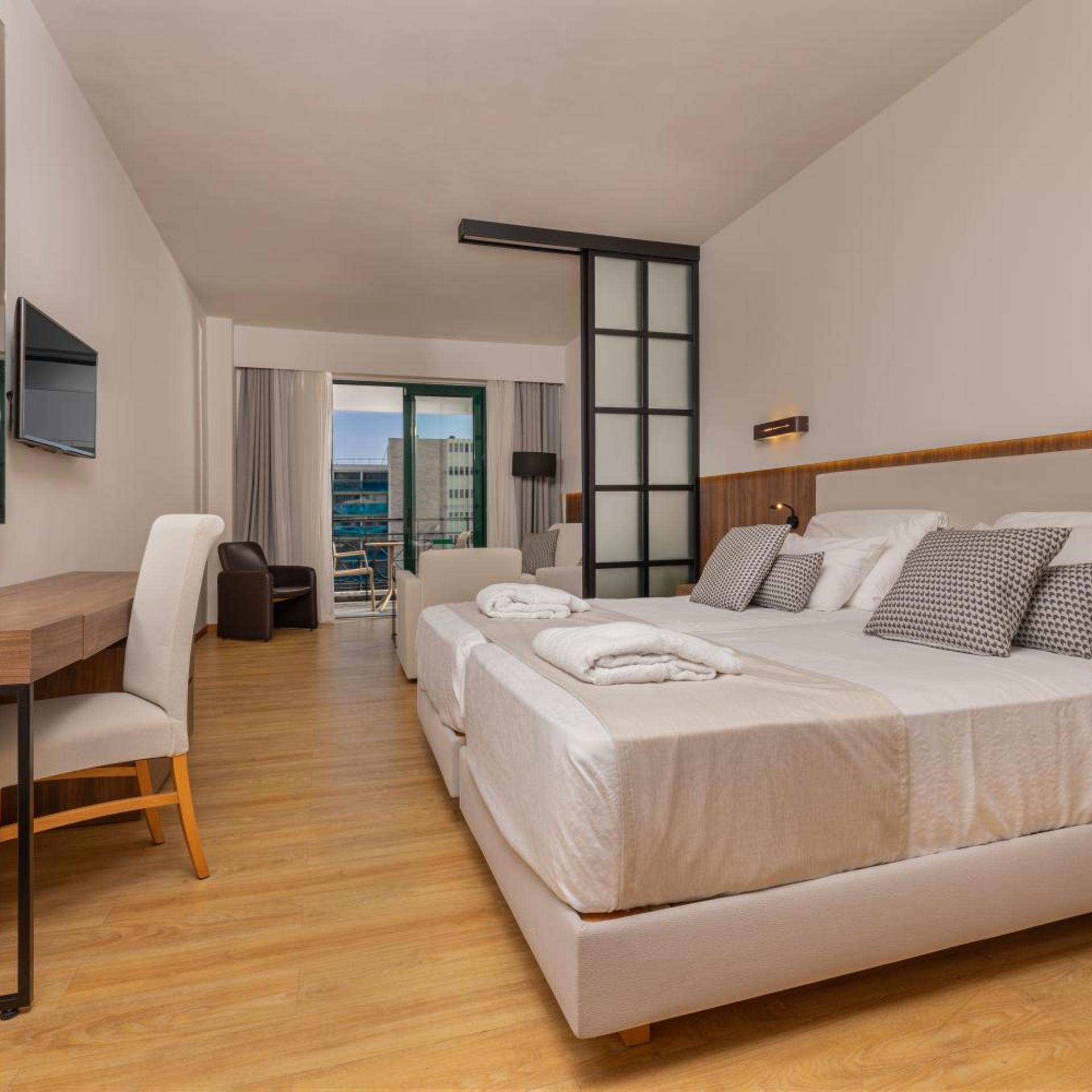 CALYPSO PALACE HOTEL 10/54