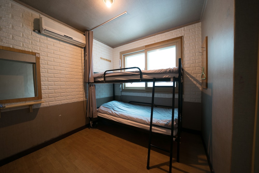 Beewon Guest House 33/45