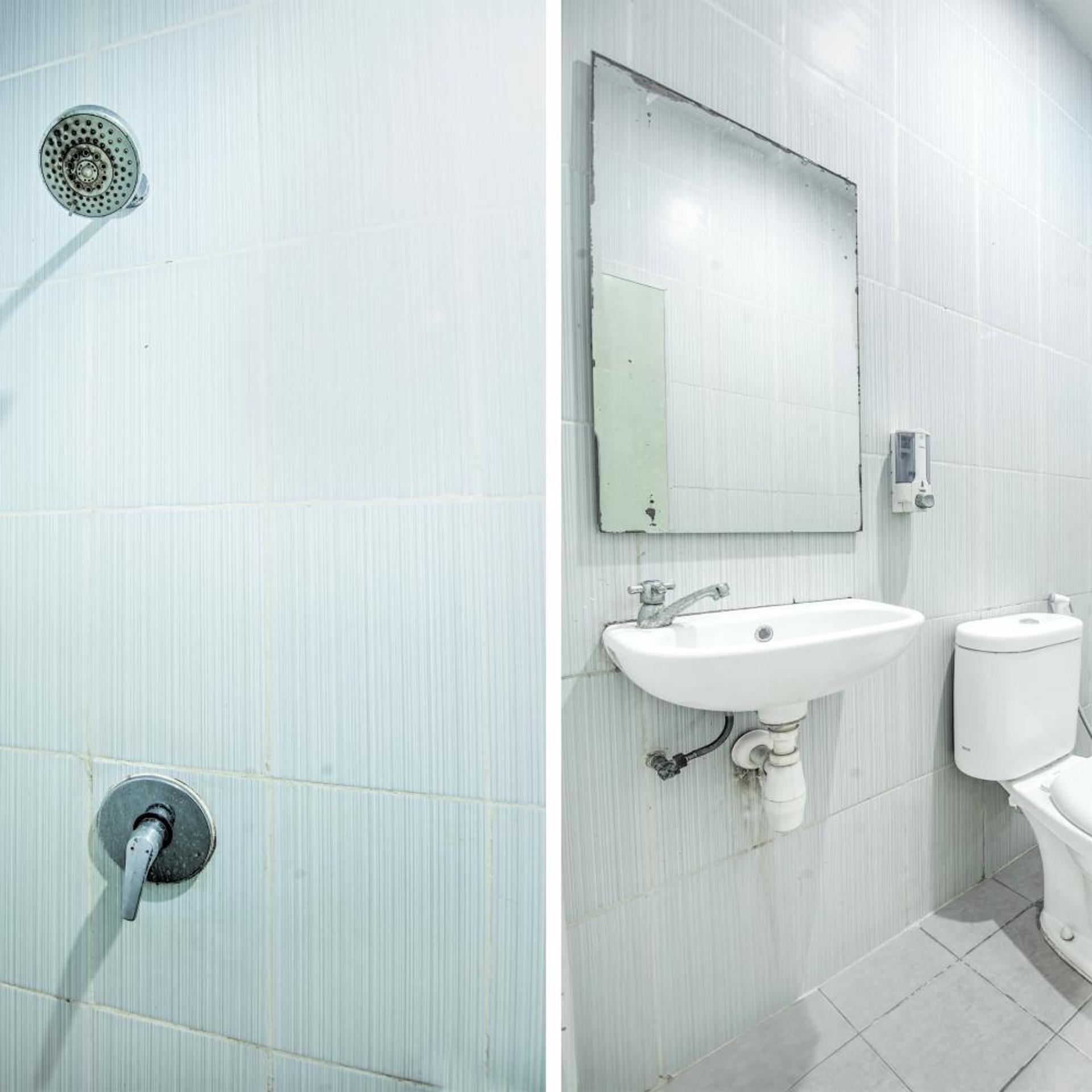 Hotel O Makassar near Mall Panakukang formerly Hotel Lucky Inn Makassar 42/44
