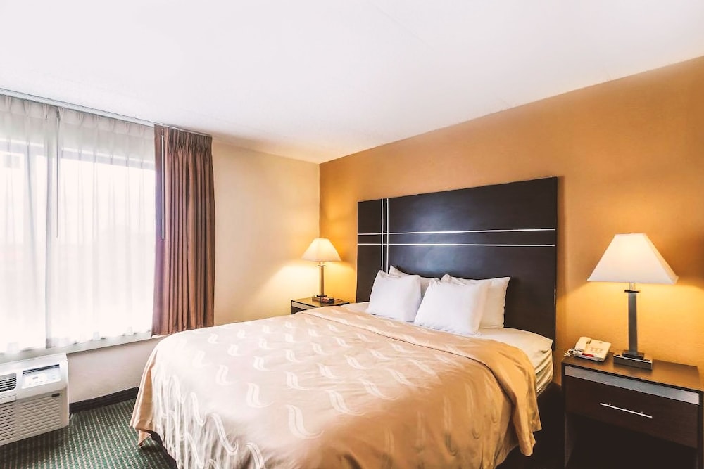STANDARD, KING BED