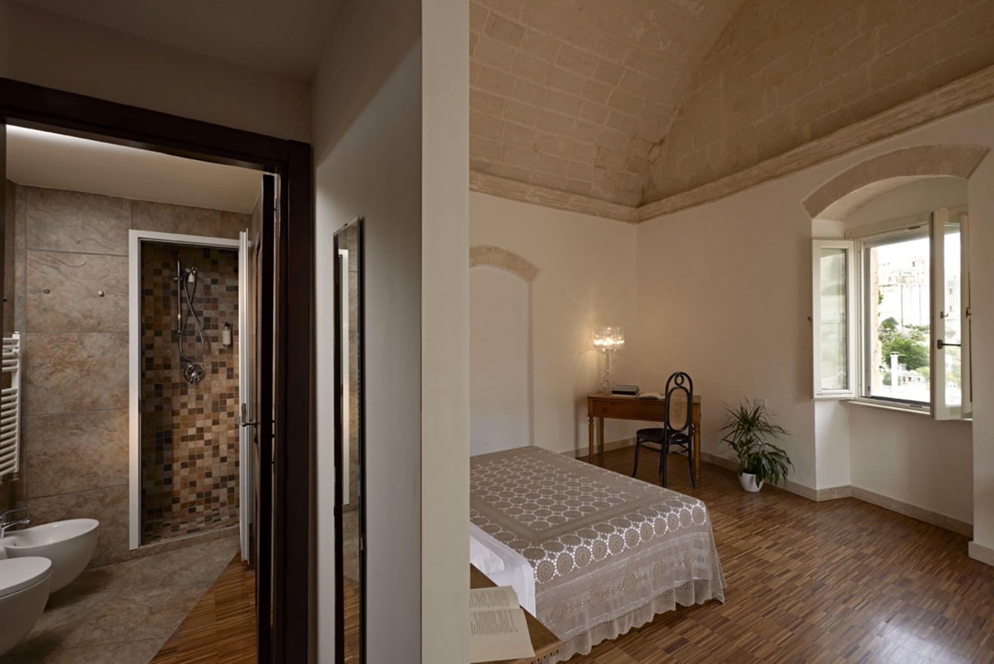 غرفة ديلوكس بسرير كوين بإطلالة على المدينة، Fra i Sassi - Residence 10/10
