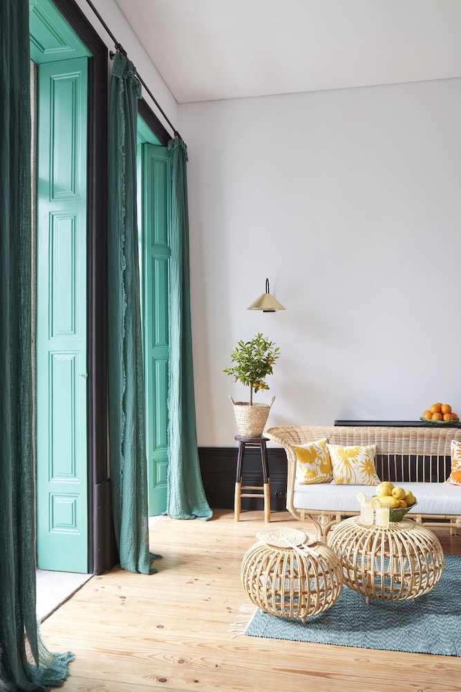 DUPLEX, FAMILY, MULTIPLE BEDS