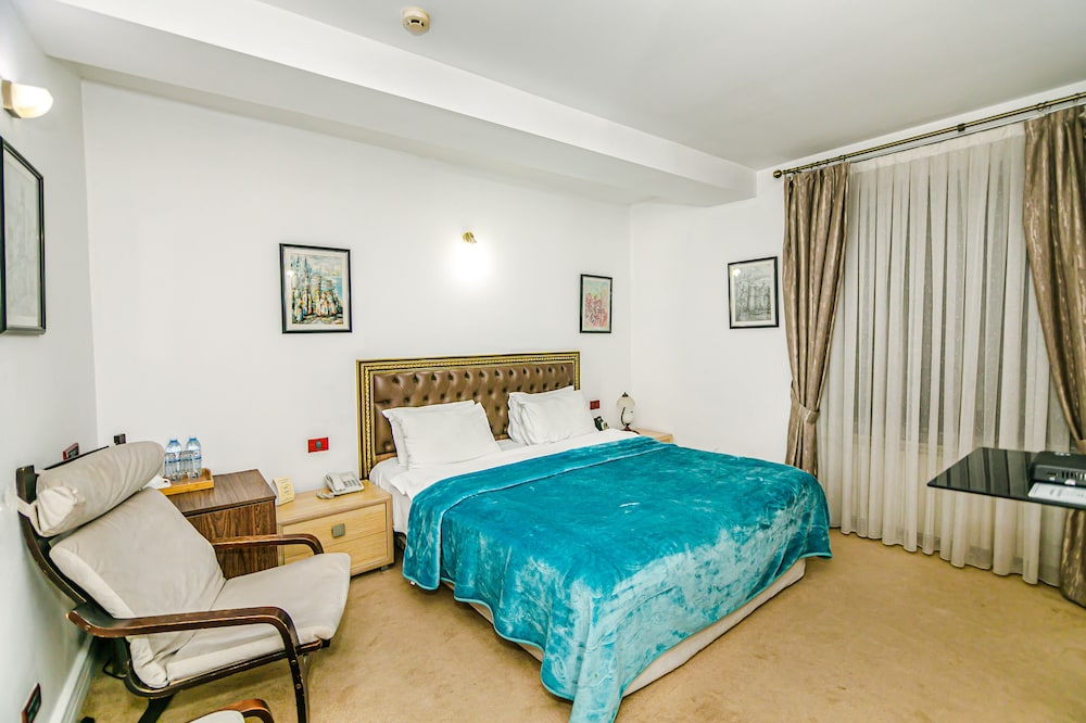 STANDARD, DOUBLE BED