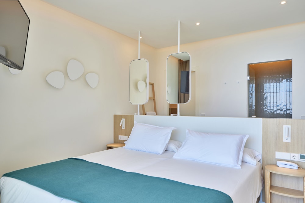 Universal Hotel Aquamarin 17/65