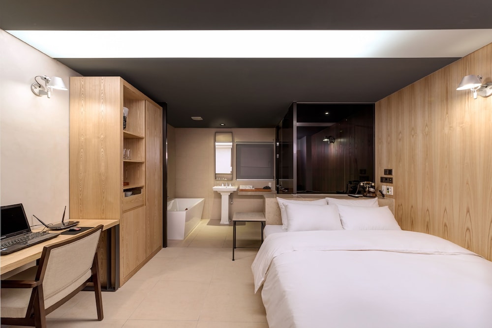 Capace Hotel 15/73