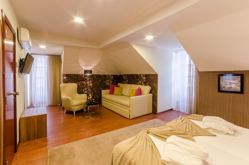 Hotel Borges Chiado 28/75