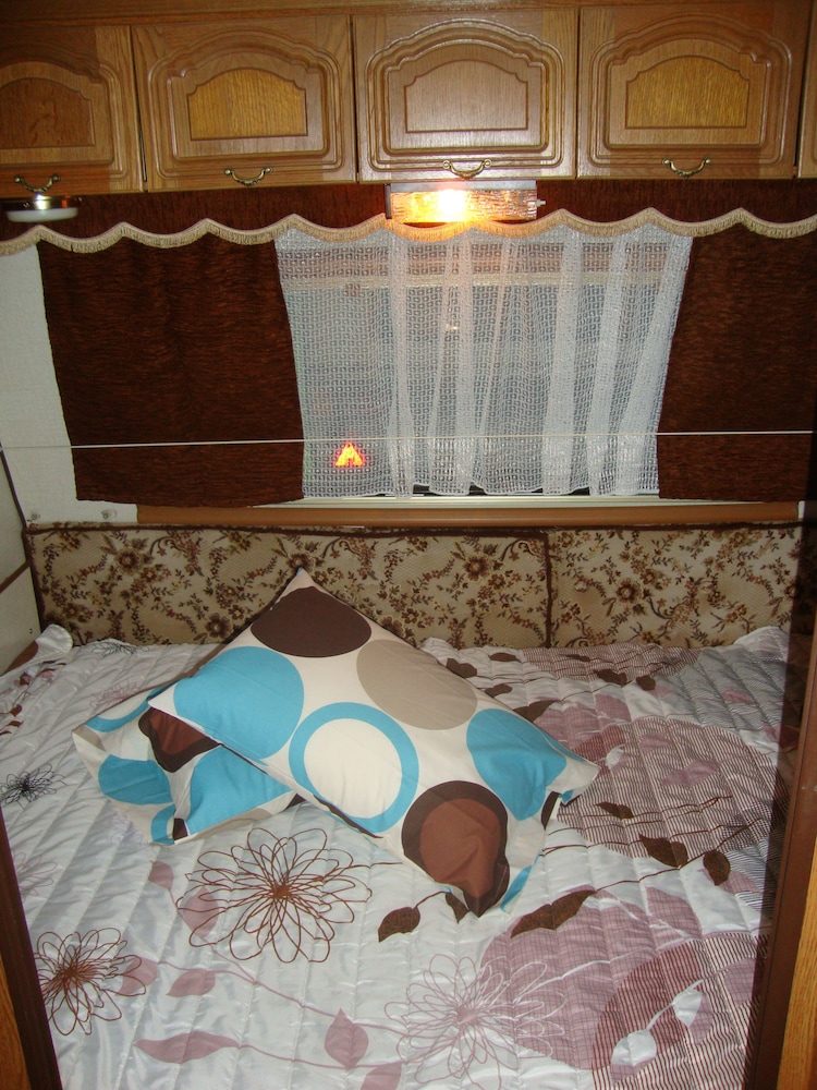 Camping Pitsoni 27/50