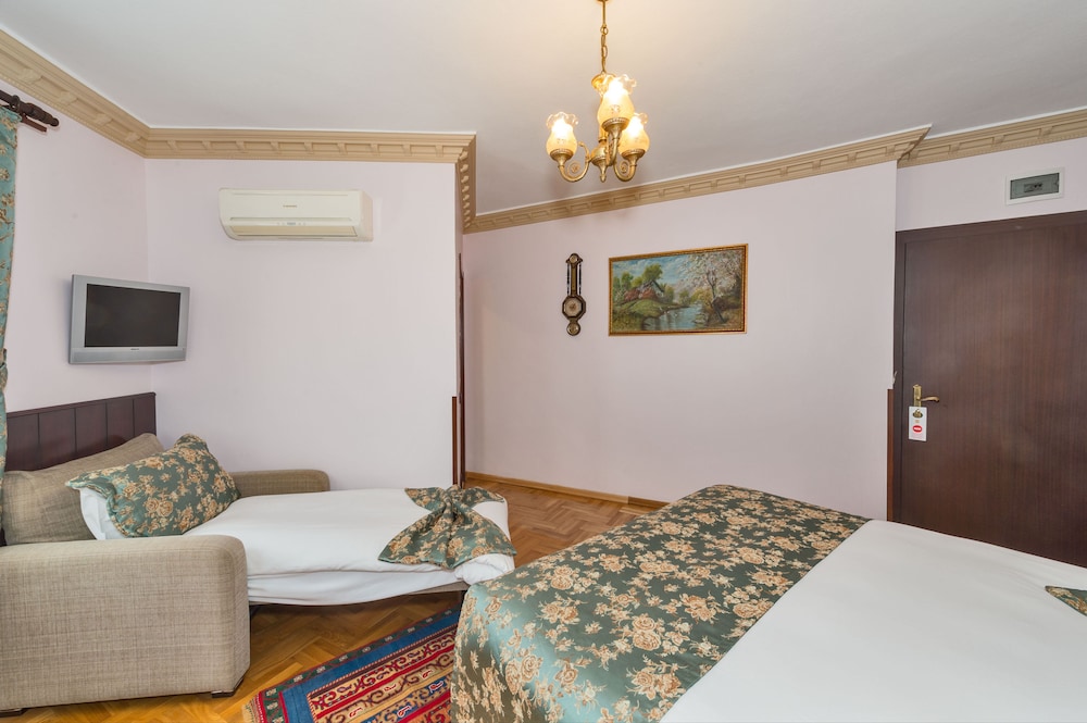 Osmanhan Hotel 42/68