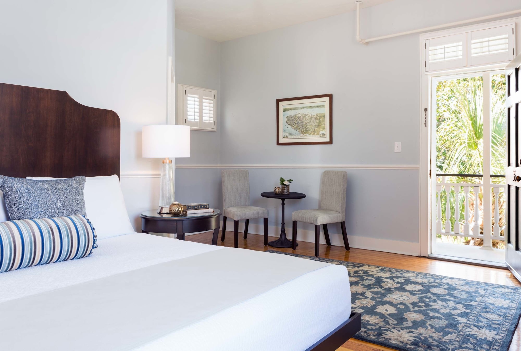 STANDARD, KING BED, COURTYARD AREA