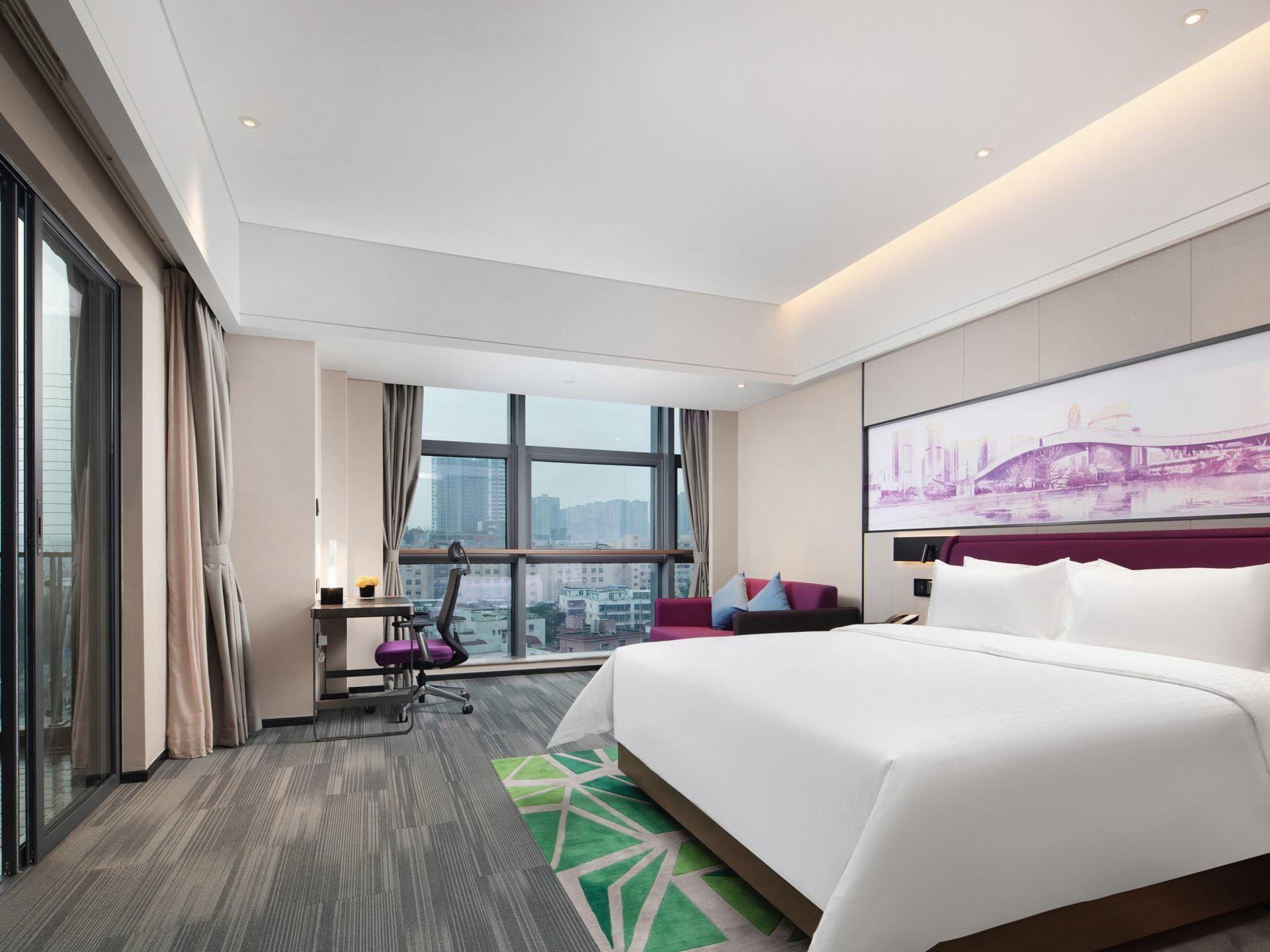 Deluxe, Queen Bed