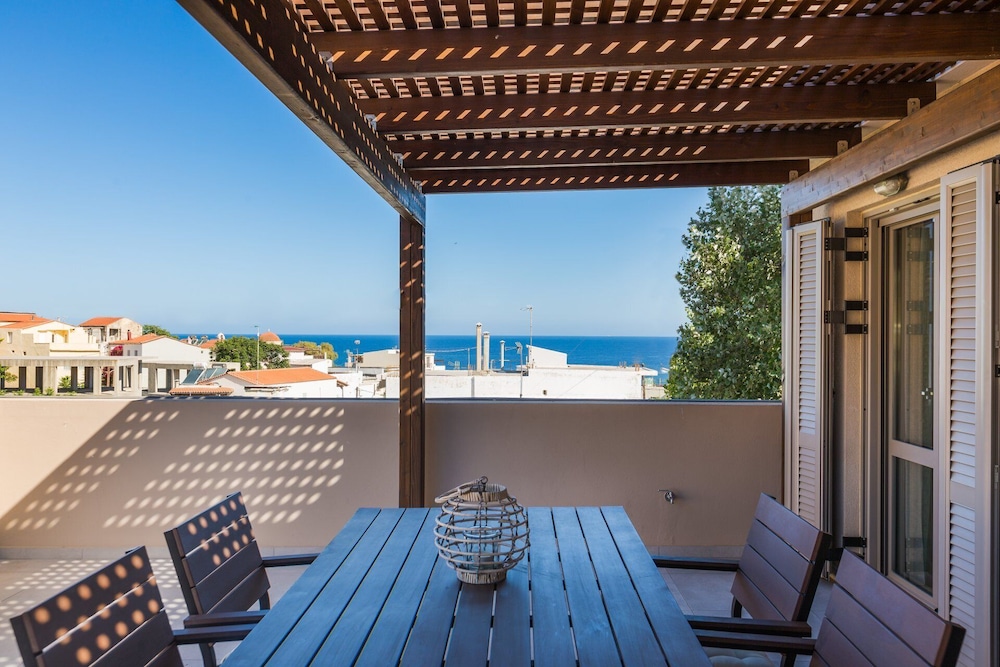 Philoxenia Apartments 3/50