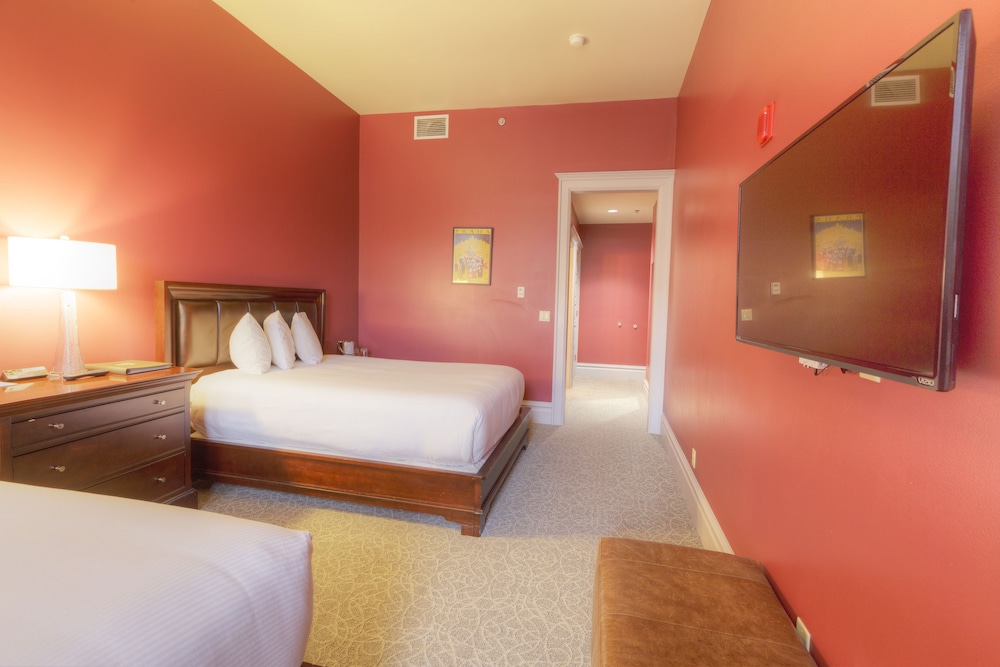 Montvale Hotel 27/71