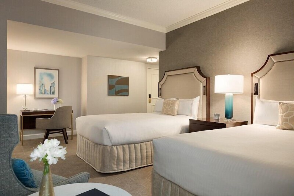 Deluxe, 2 Double beds