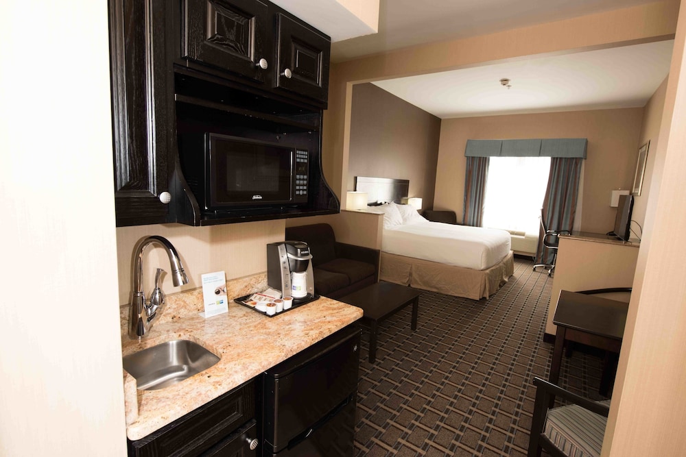 Holiday Inn Express Hotel Suites West Coxsackie 54/57