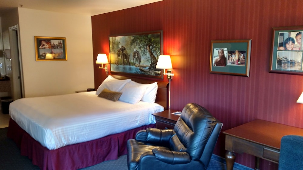 Lewis River Inn 17/57